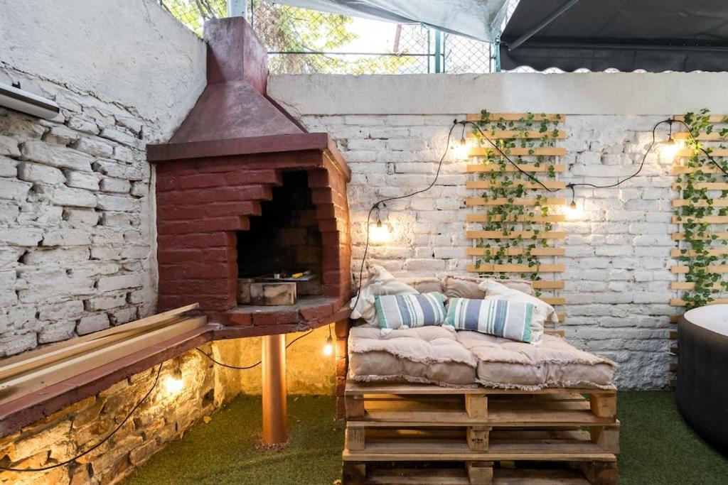 Downtown Urban Spot Jacuzzi&cinema Universitate * Bucarest